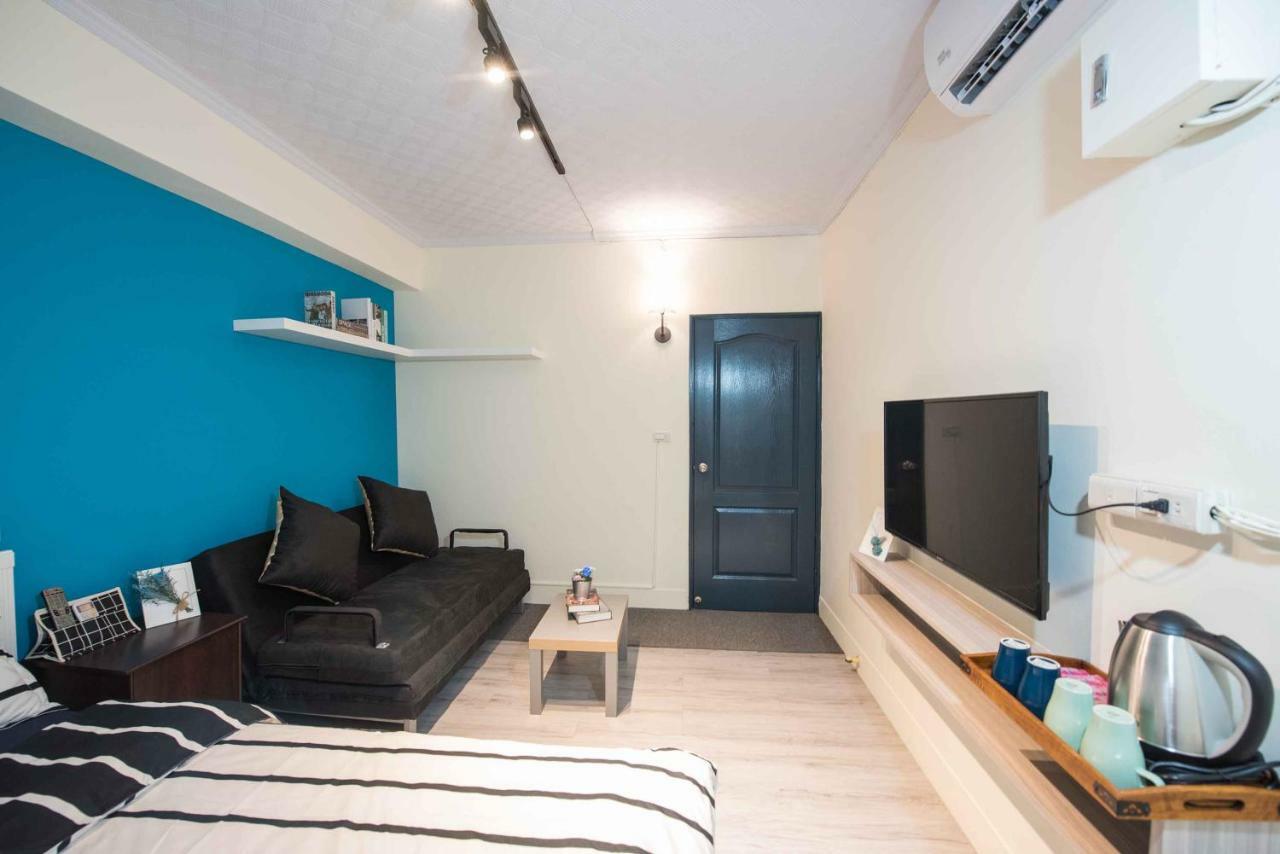 Bird Series Backpacker輕隔間背包客 Apartamento Tainan Exterior foto