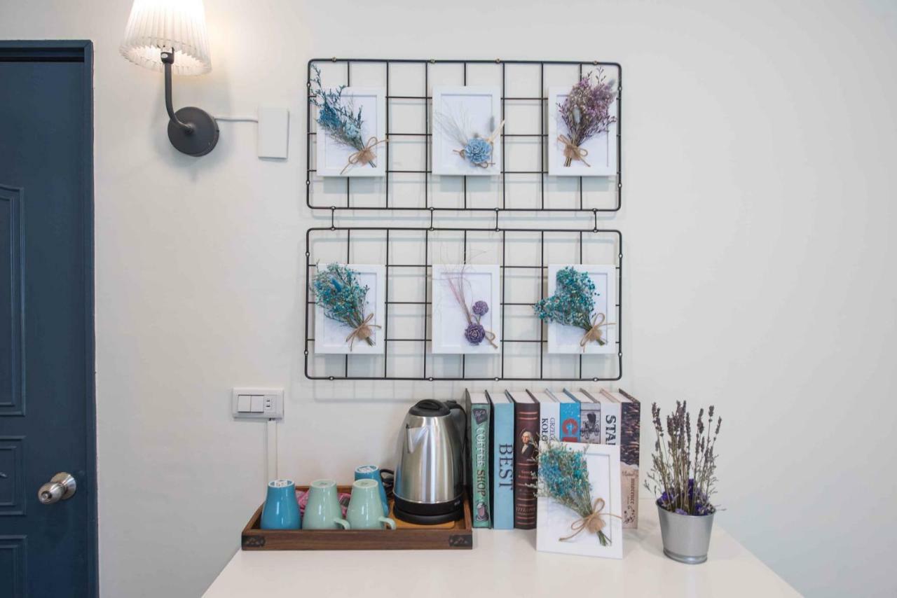 Bird Series Backpacker輕隔間背包客 Apartamento Tainan Exterior foto